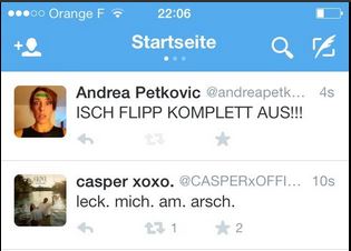 Gerade fiel das 1:3: Der Bielefelder Musiker Casper und Tennisspielerin Andrea Petkovic aus Darmstadt setzen emotionale Tweets in die Welt. (Quelle: Twitter)